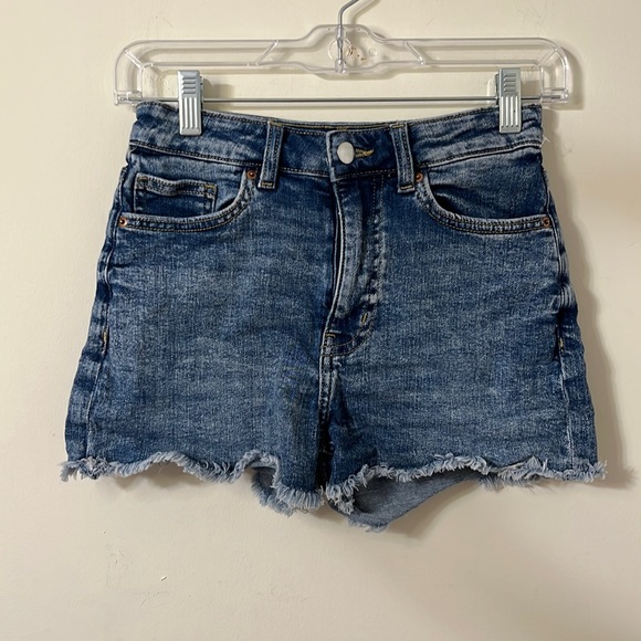 H&M High Rise Dark Wash Denim Jean Shorts - Picture 1 of 5